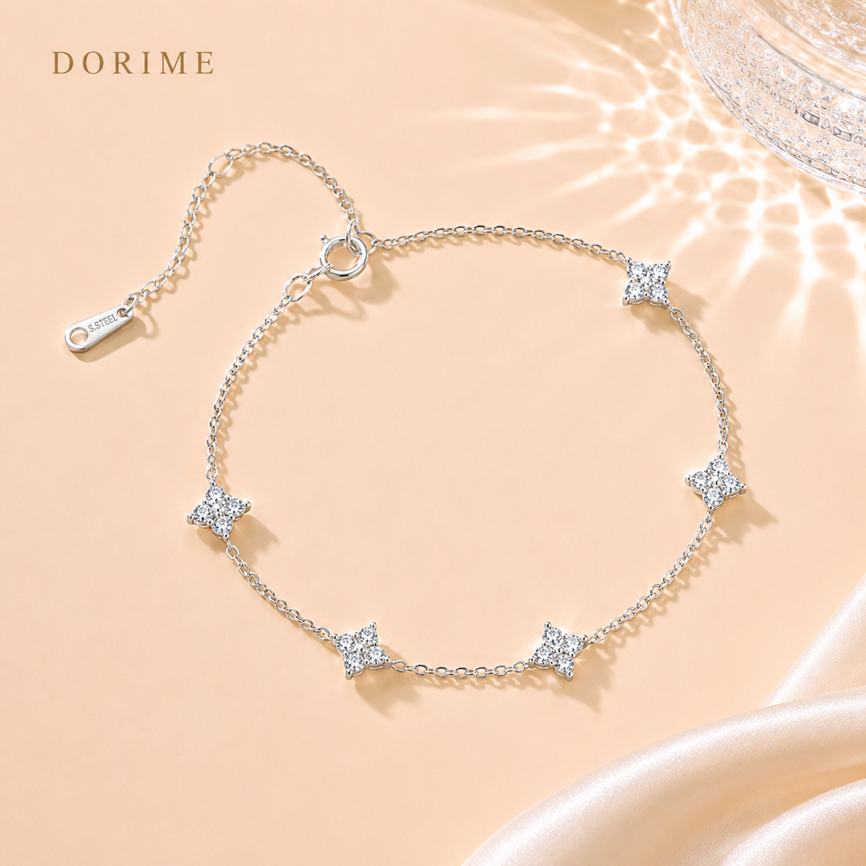 Dorime Clover Spark Bracelet