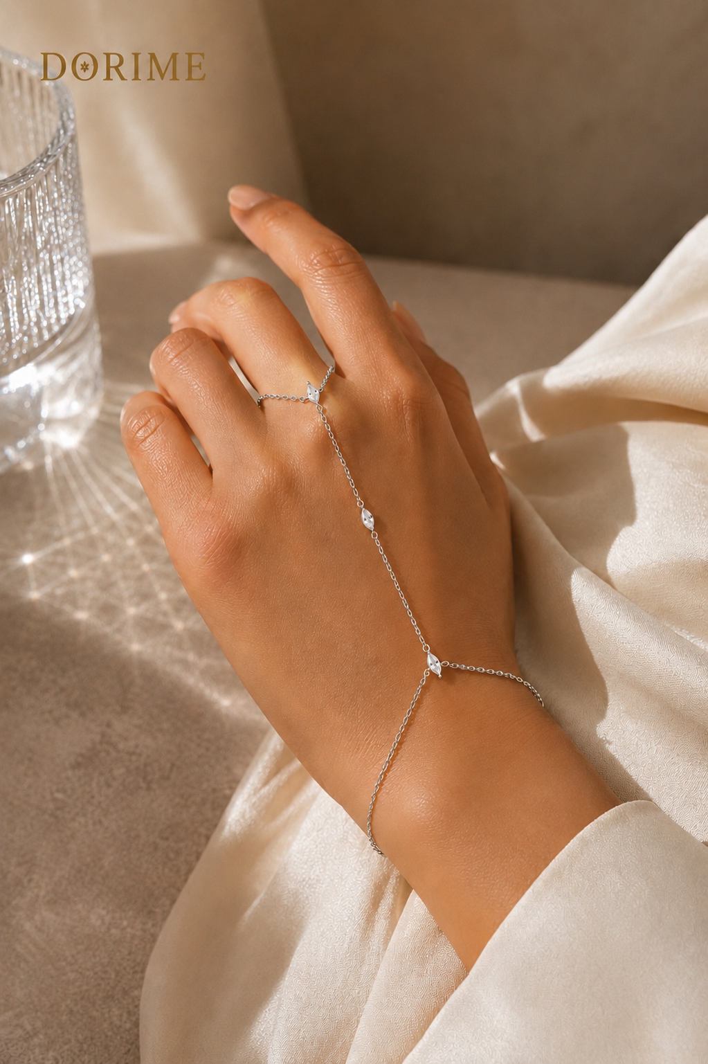 Luna Hand Chain - Y Bracelet