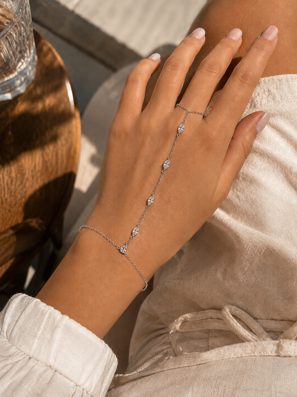 Aurora Hand - Y Bracelet