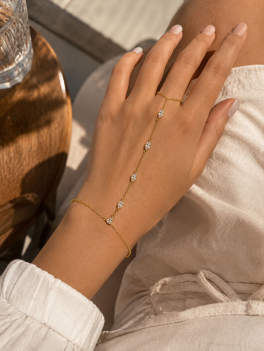 Aurora Hand - Y Bracelet